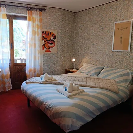 In Semi Detached With Box - Near Lift * קייזה אין ולמלנקו